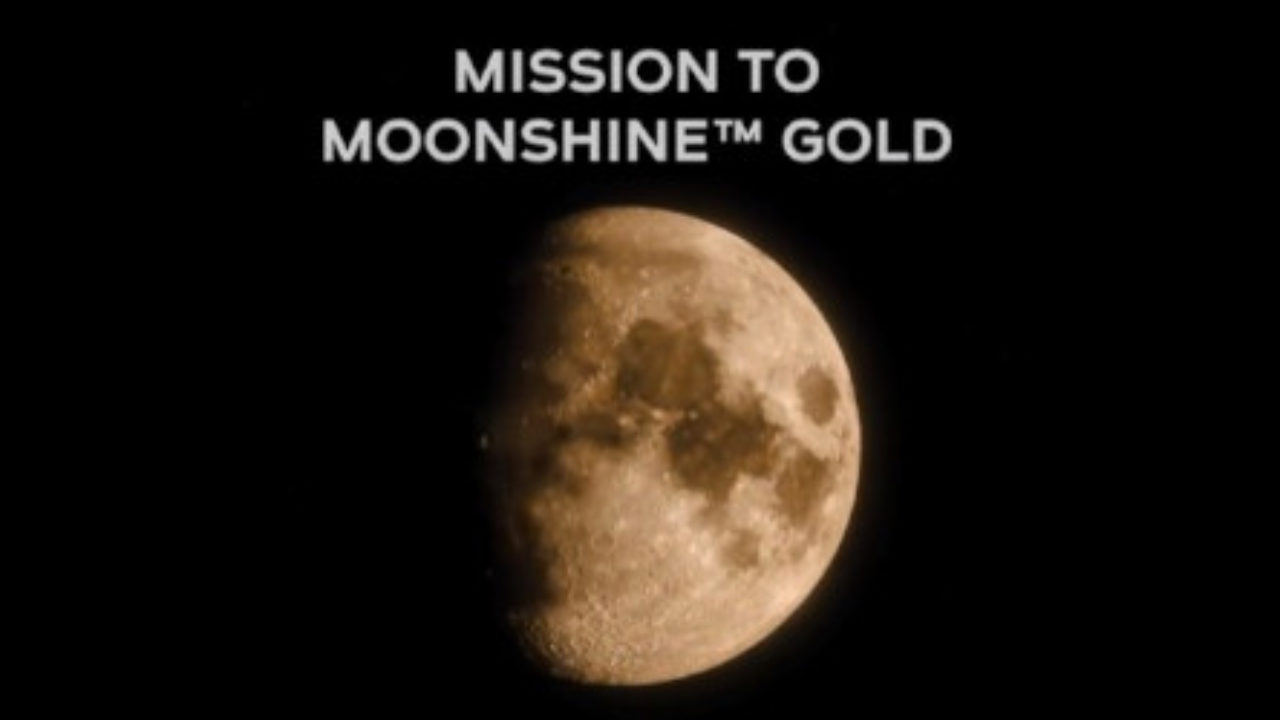 OMEGA × Swatch による新作モデル Mission to Moonshine Gold が6