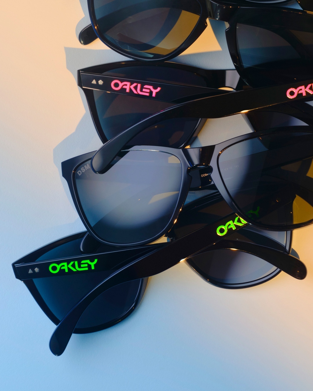 DSM が OAKLEY の限定コラボサングラスを発表 | Yakkun StreetFashion