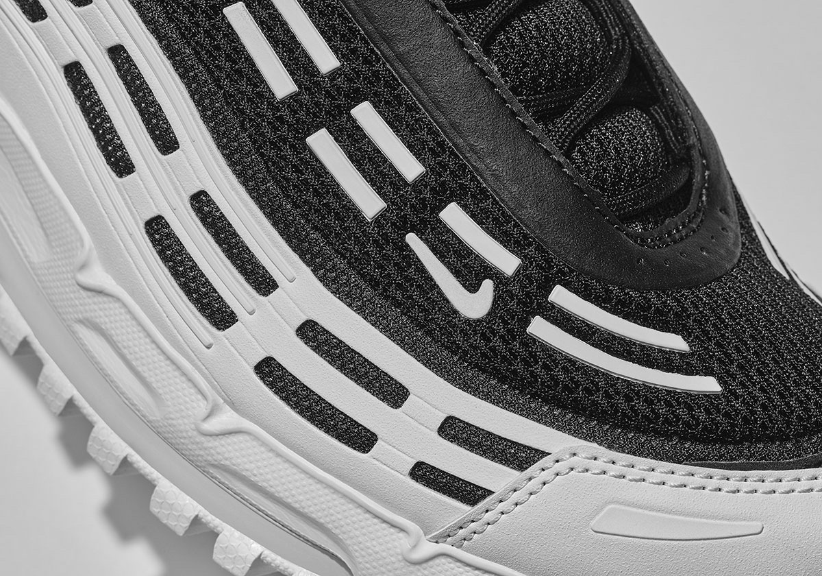 COMME des GARÇONS HOMME PLUS × NIKE AIR MAX TL 2.5 が発売