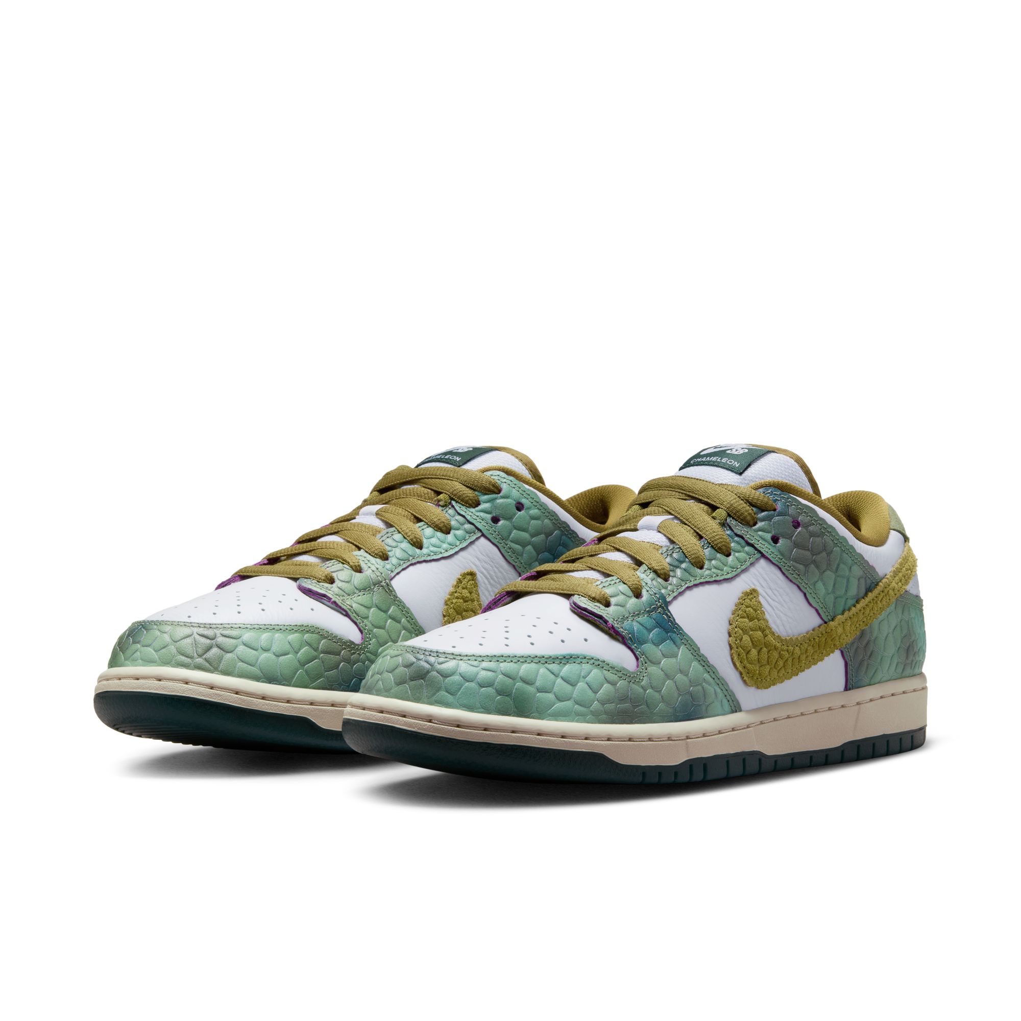 Alexis Sablone × NIKE SB DUNK LOW PRO QS “Chameleon” の国内WEB抽選が開始