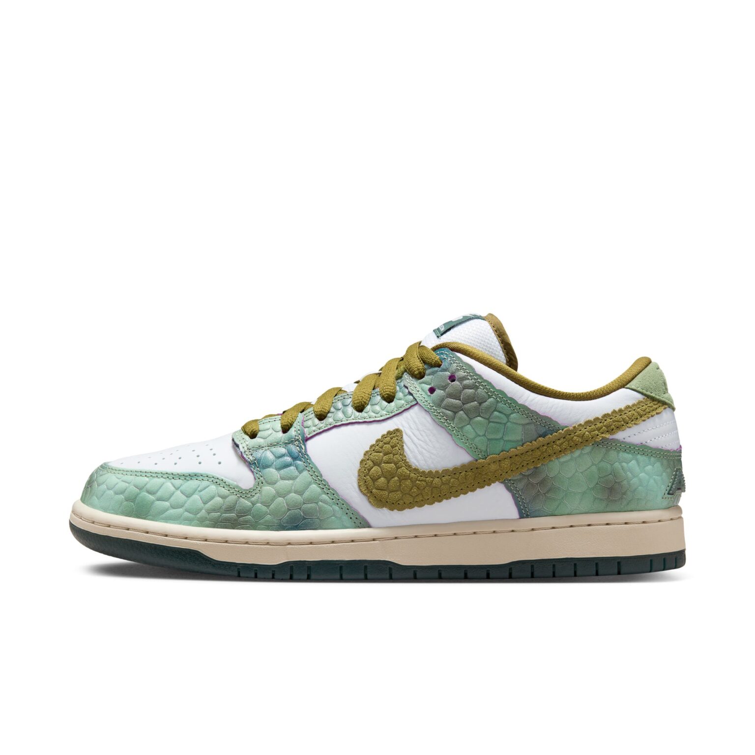 Alexis Sablone × NIKE SB DUNK LOW PRO QS “Chameleon” の国内WEB抽選が開始