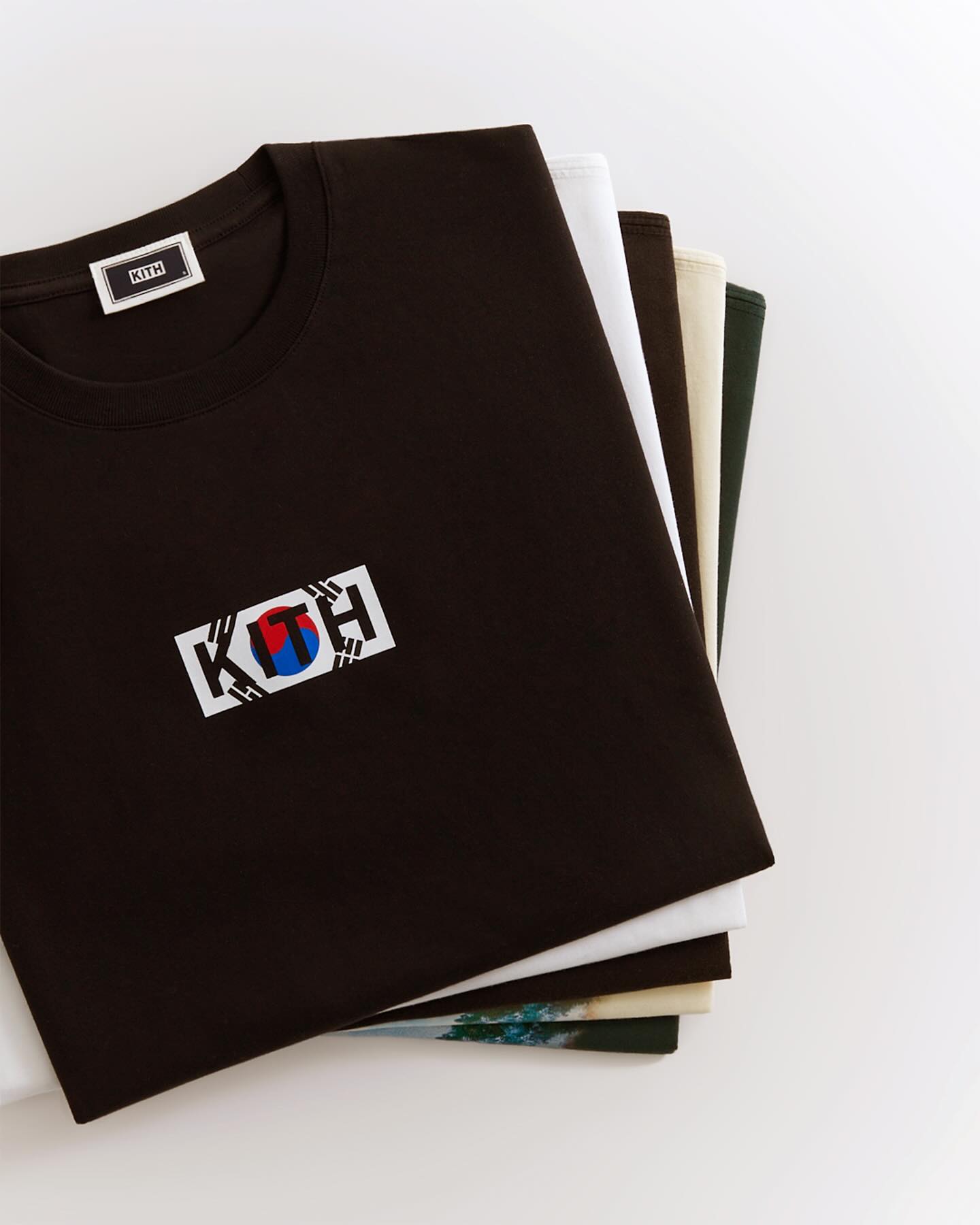 KITH が韓国店のオープン記念コレクションを発表