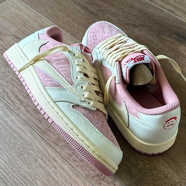 Travis Scott x NIKE AIR JORDAN 1 LOW “Shy Pink” のディテール画像が公開