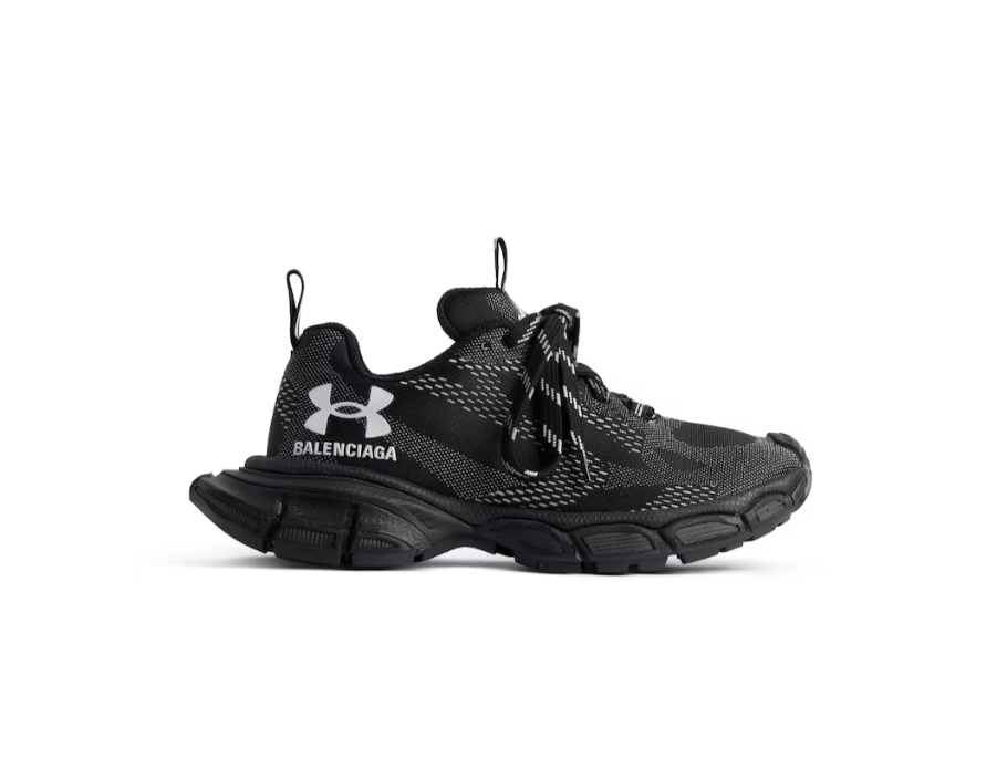 Balenciaga × UNDER ARMOUR が発売