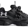 Balenciaga × UNDER ARMOUR が発売