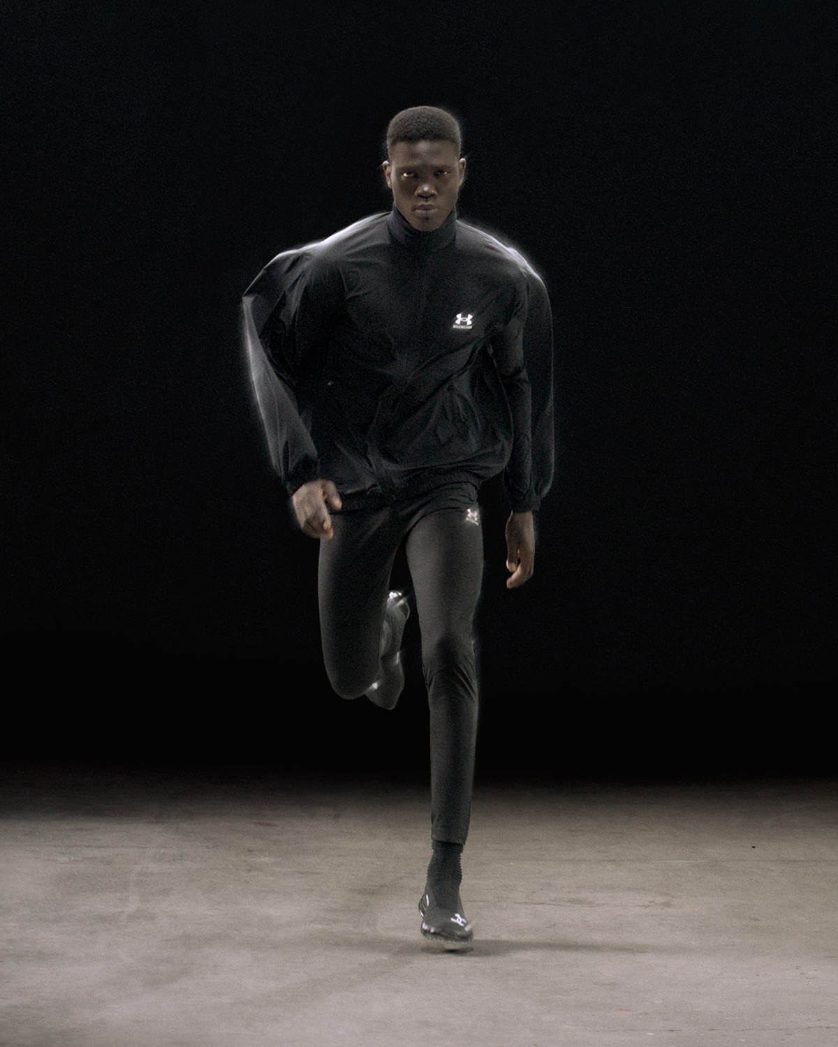 Balenciaga × UNDER ARMOUR が発売