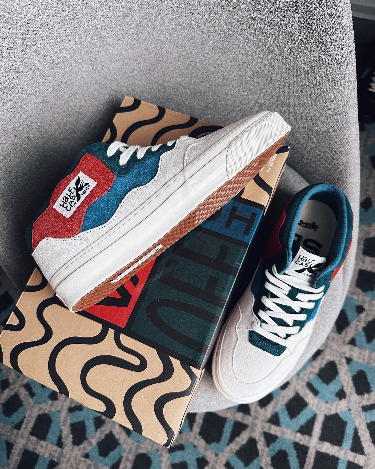 Parra と OTW by Vans によるコラボ Half Cab