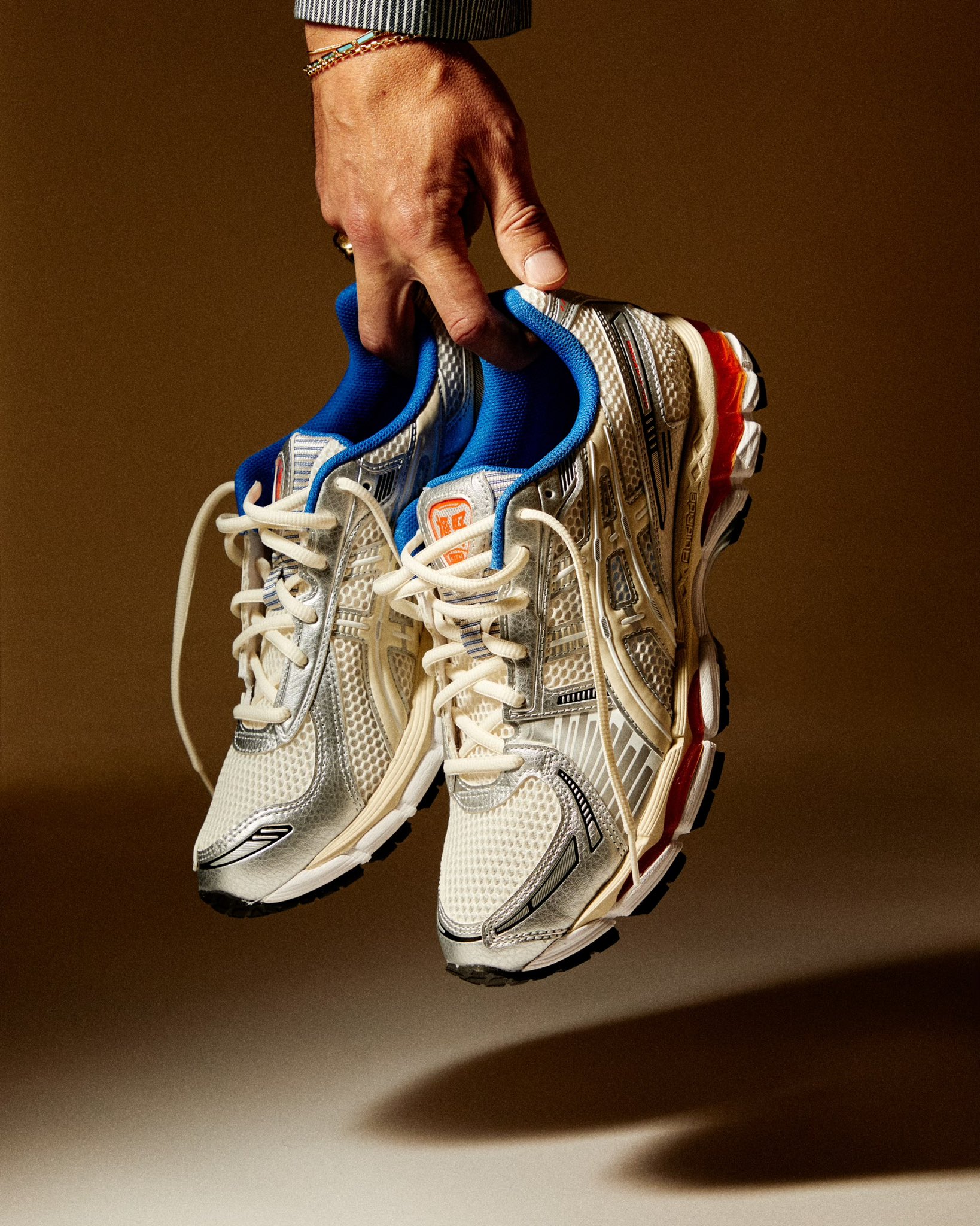 Ronnie Fieg × ASICS GEL-KAYANO 12.1 のディテール画像が公開