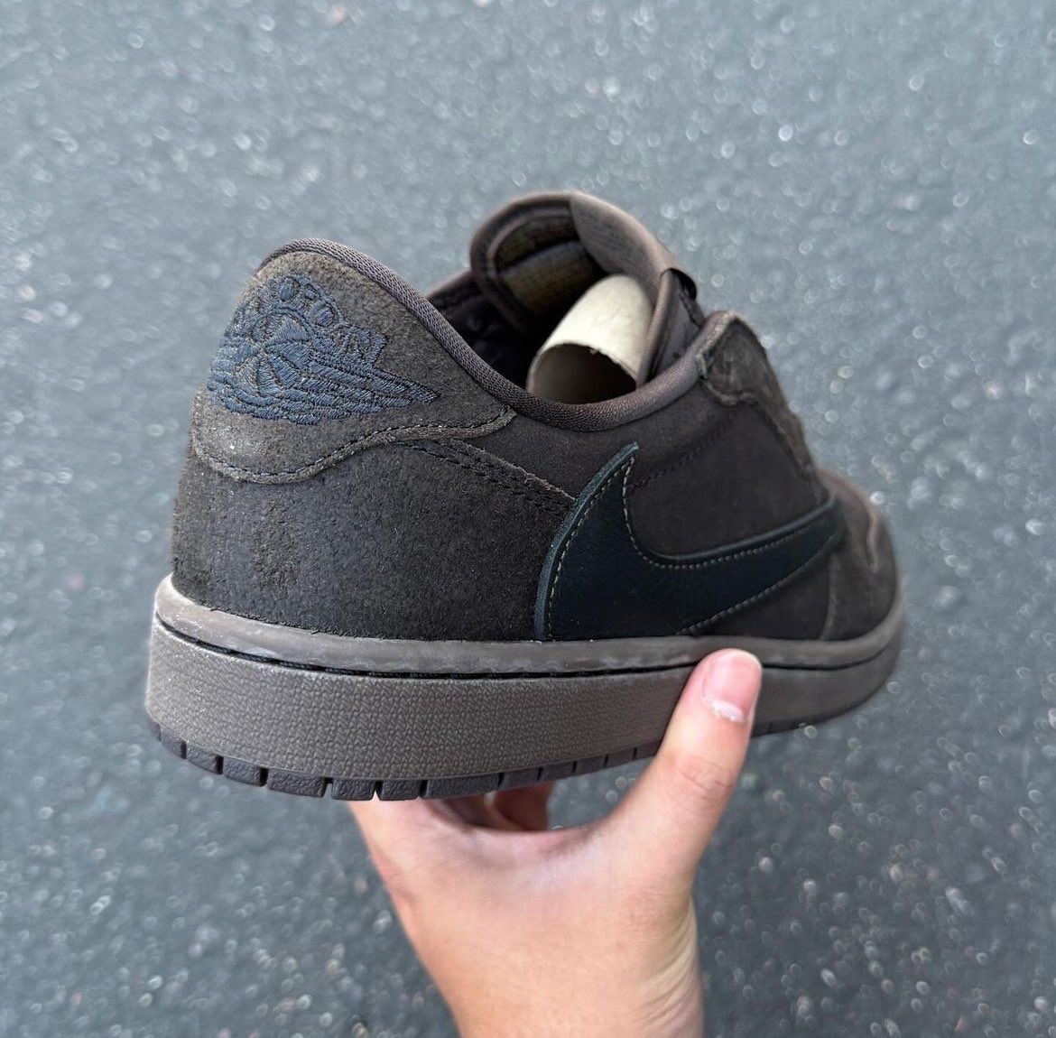 Travis Scott × NIKE AIR JORDAN 1 LOW “Velvet Brown” のシューボックスが公開