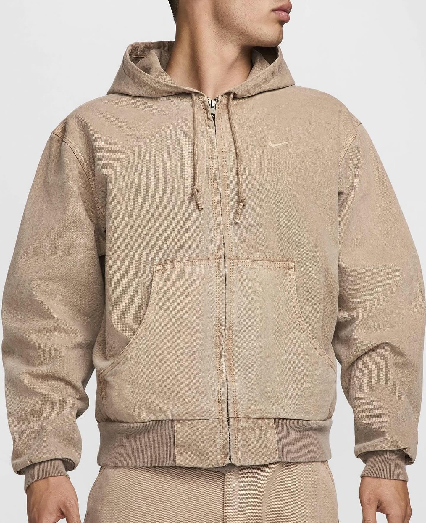 NIKE より Carhartt を意識したような新作が公開