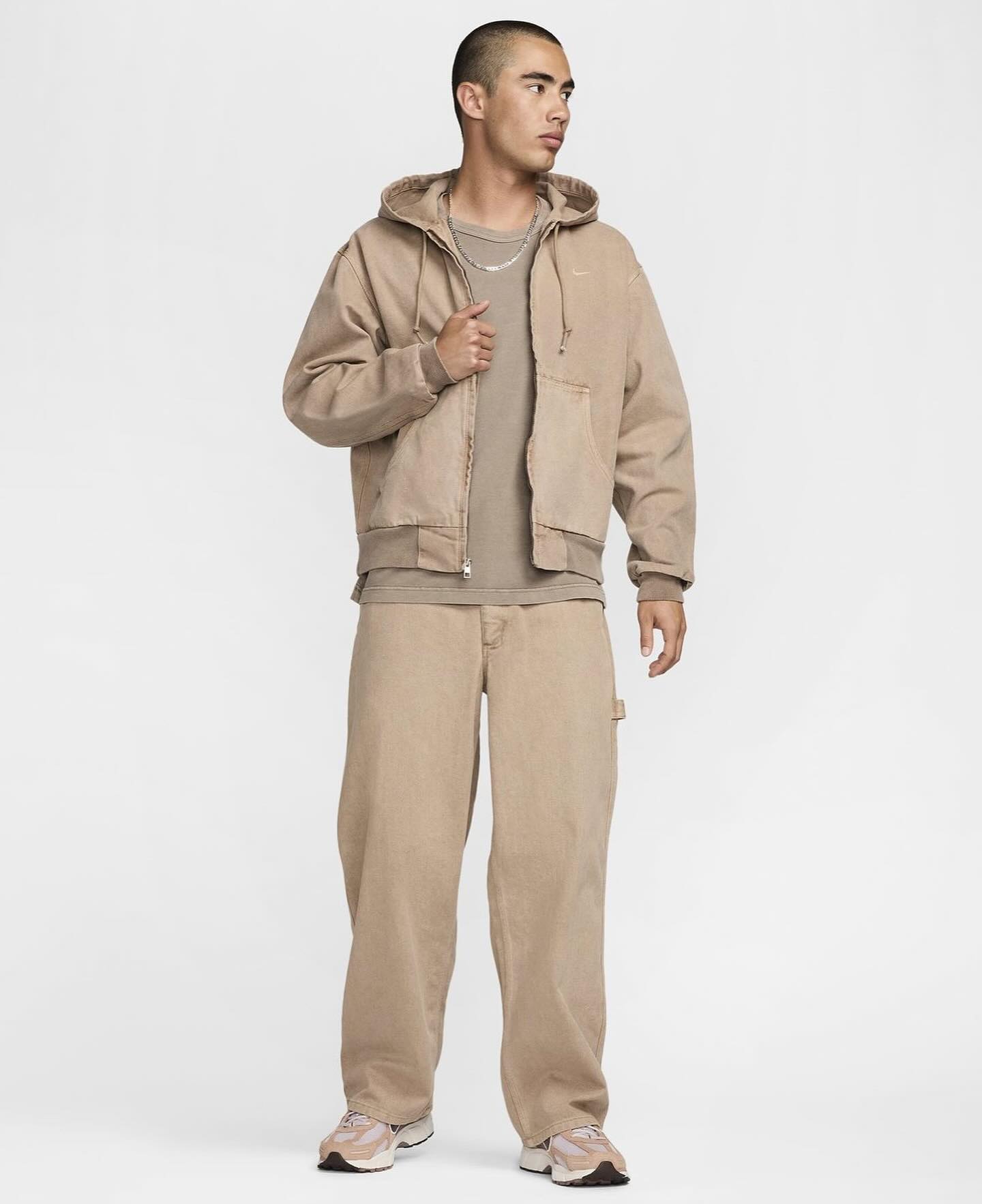 NIKE より Carhartt を意識したような新作が公開