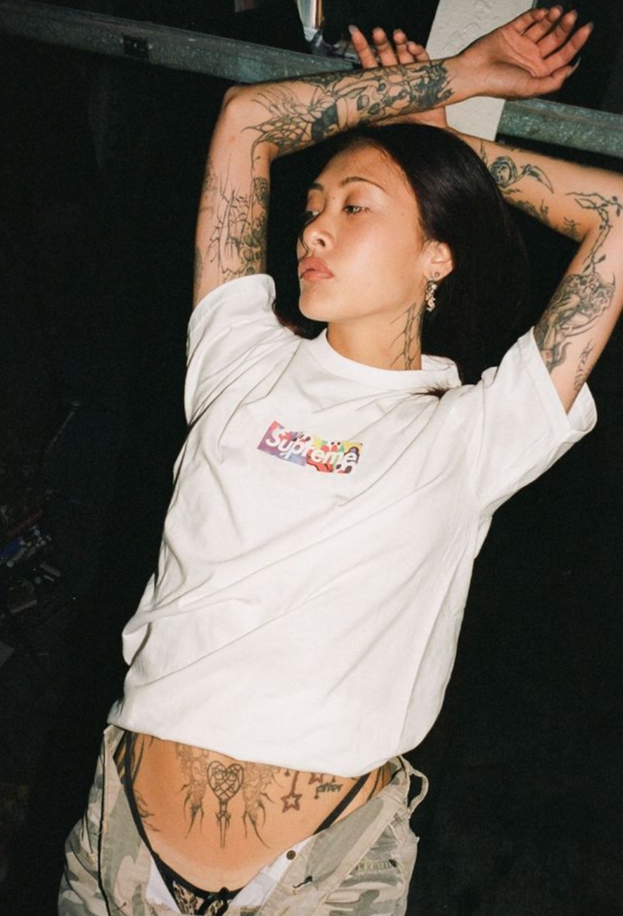 Supreme × Olaolu Slawn によるボックスロゴTシャツのリリース情報が判明