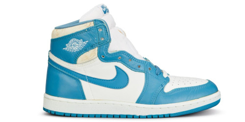 NIKE AIR JORDAN 1 HIGH OG “UNC REIMAGINED” の発売日が公開