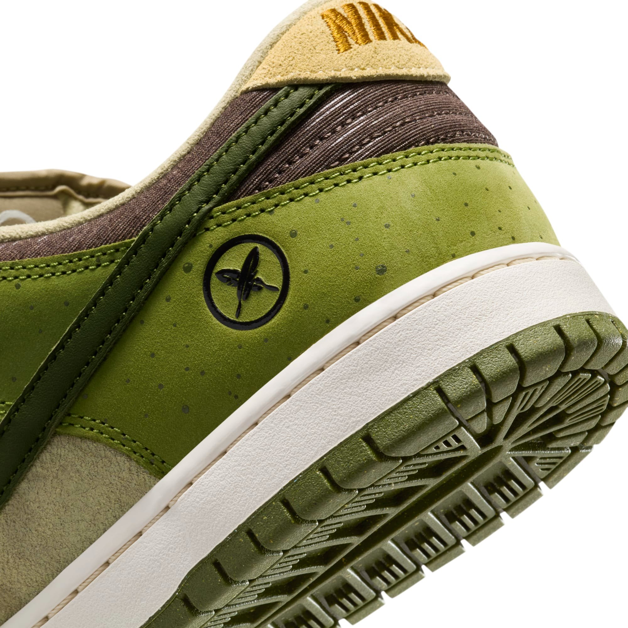 堀米 雄斗 × NIKE SB DUNK LOW "Asparagus" のオフィシャル画像が公開