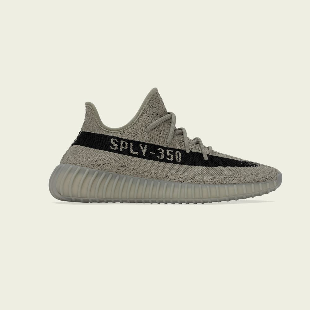 adidas 公式オンラインにて YEEZY BOOST 350 V2 が再販