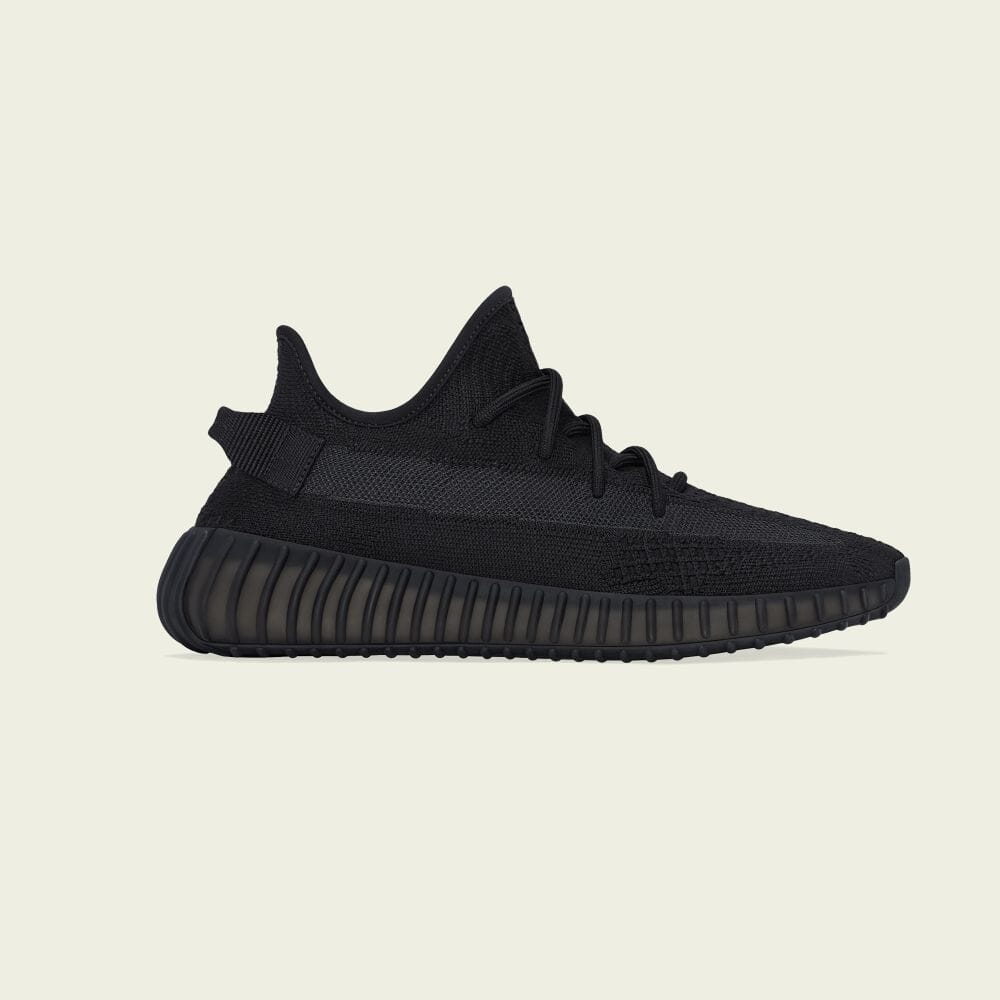 adidas 公式オンラインにて YEEZY BOOST 350 V2 が再販