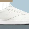 無印良品 と Reebok が共同開発したスニーカーが登場