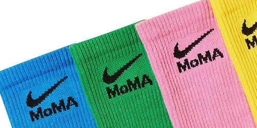 MoMA × NIKE のコラボソックスが登場