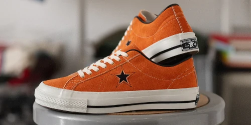 CONVERSE TimeLine より 74年発売当時のOGカラーが登場