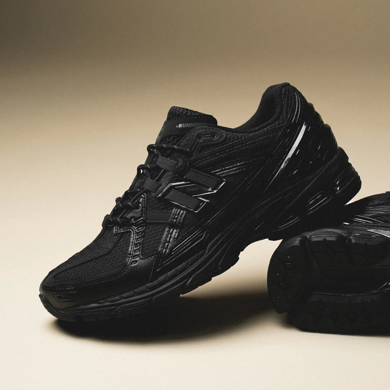 New Balance 1906N “Triple Black” 8月16日(金)発売