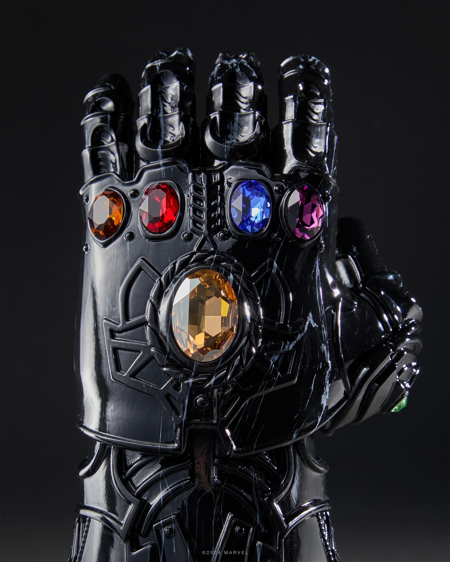 KITH × MARVEL "Kith Infinity Gauntlet Capsule” が発売