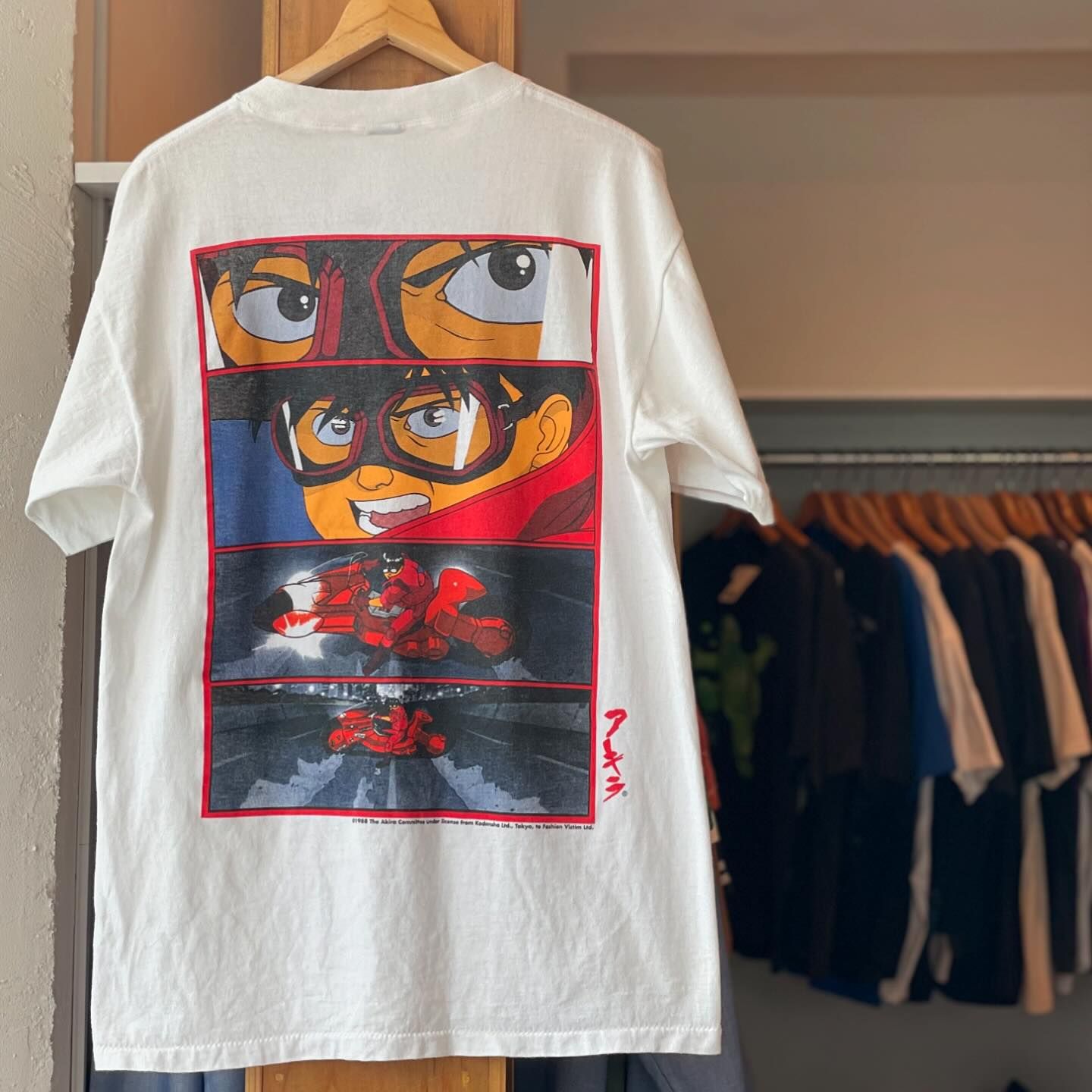 What’z up 原宿が AKIRA Tシャツを発売