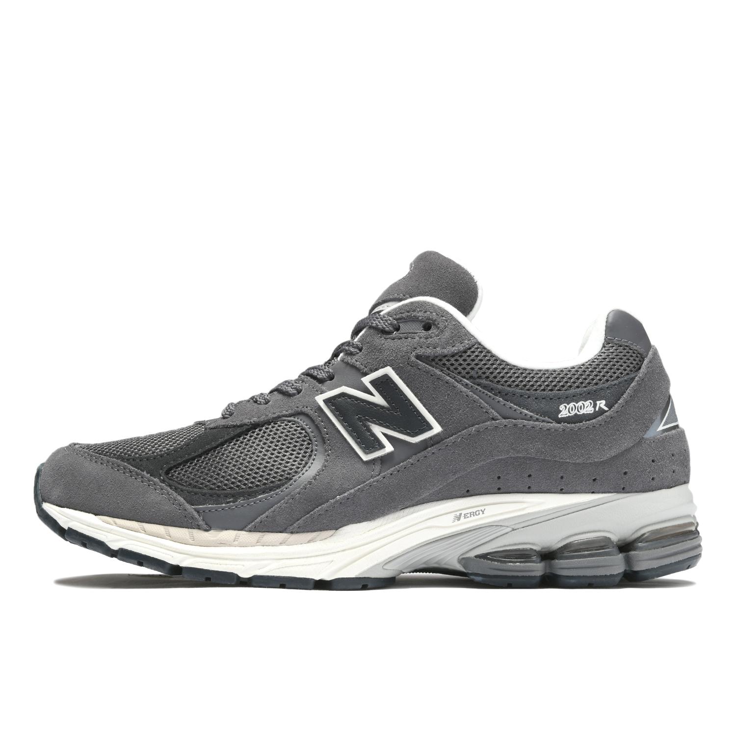 New Balance 2002R 8月21日(水)発売