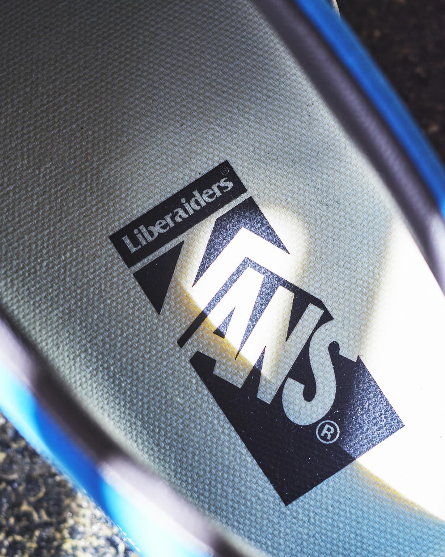 Liberaiders® × VANS の新作コラボスニーカーが8月24日(土)発売