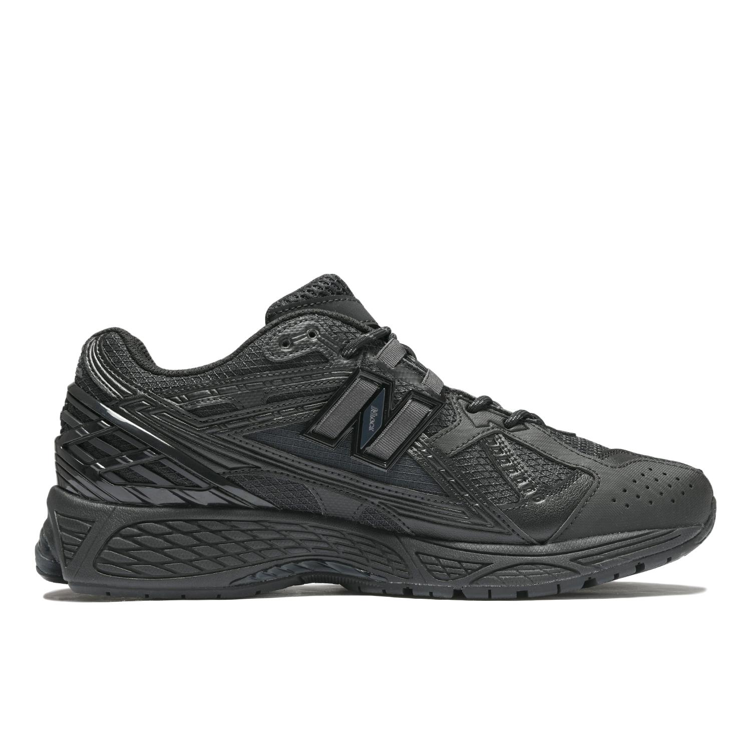 New Balance 1906N “Triple Black” 8月16日(金)発売