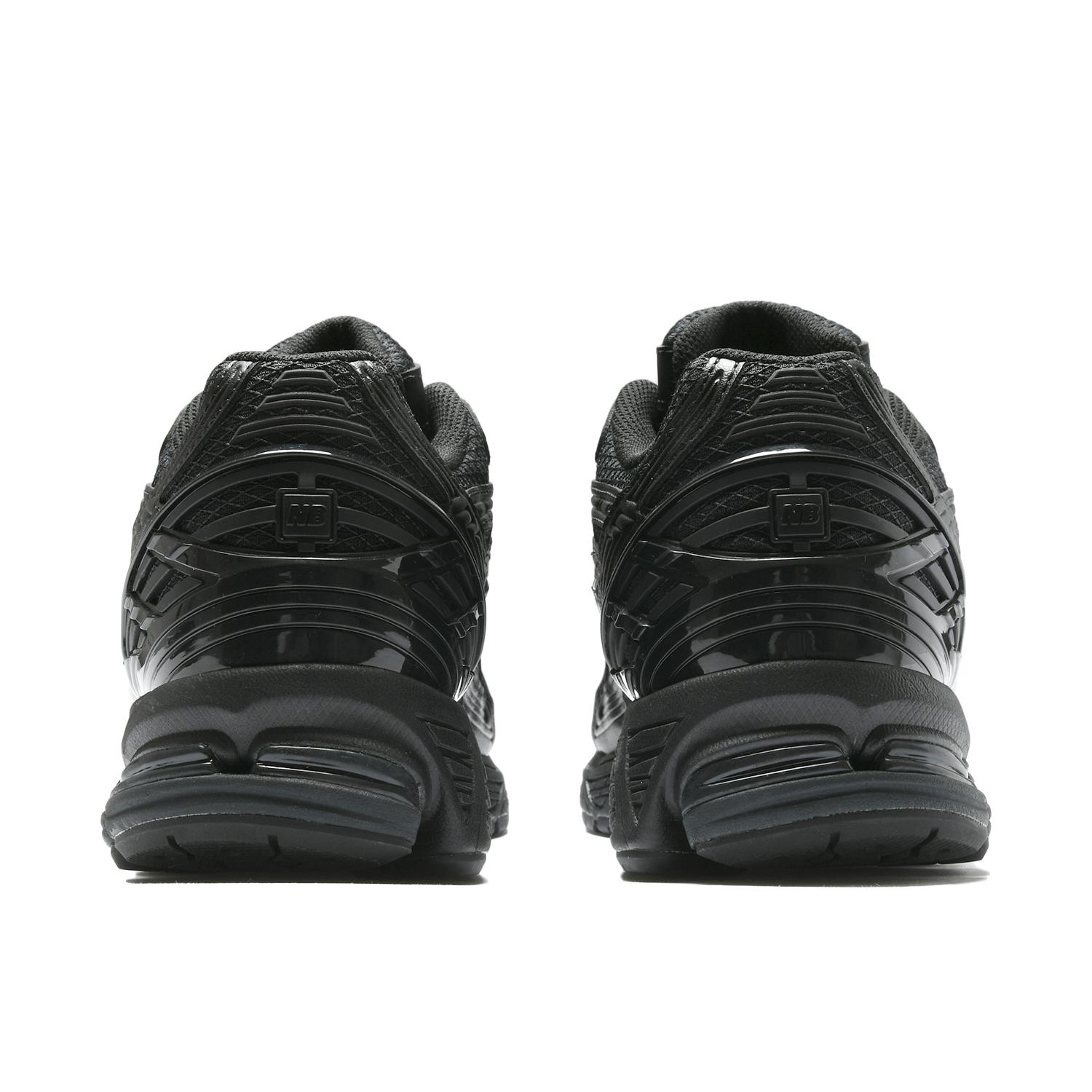 New Balance 1906N “Triple Black” 8月16日(金)発売