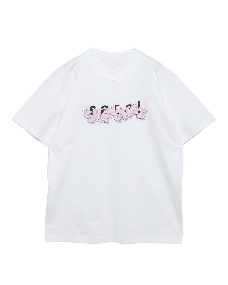 sacai × KAWS の限定コラボTシャツが登場 - Yakkun StreetFashion Media