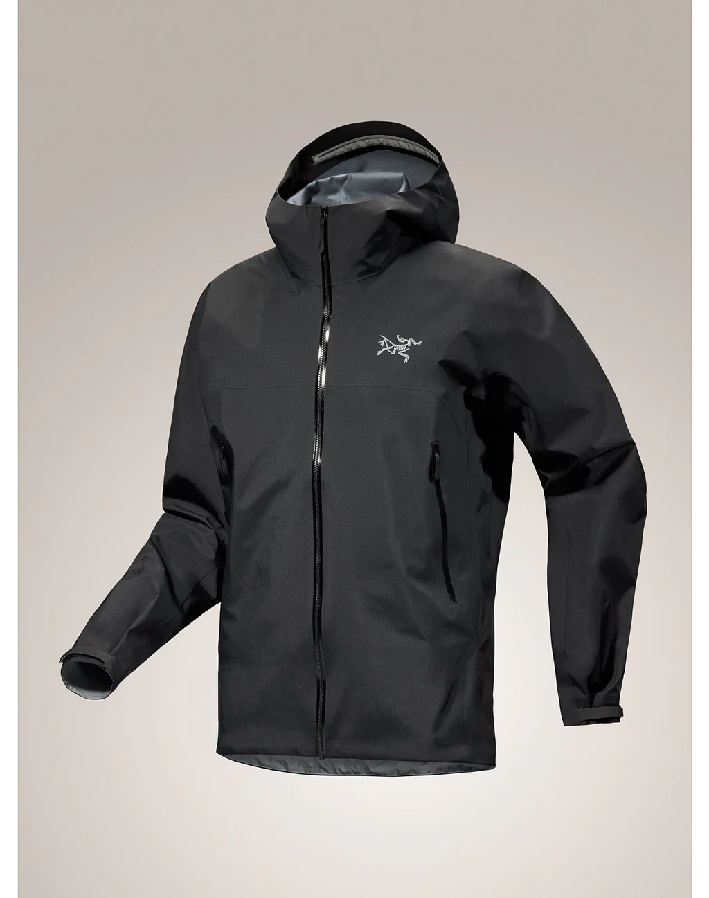 ARC’TERYX の BETA JACKET が発売