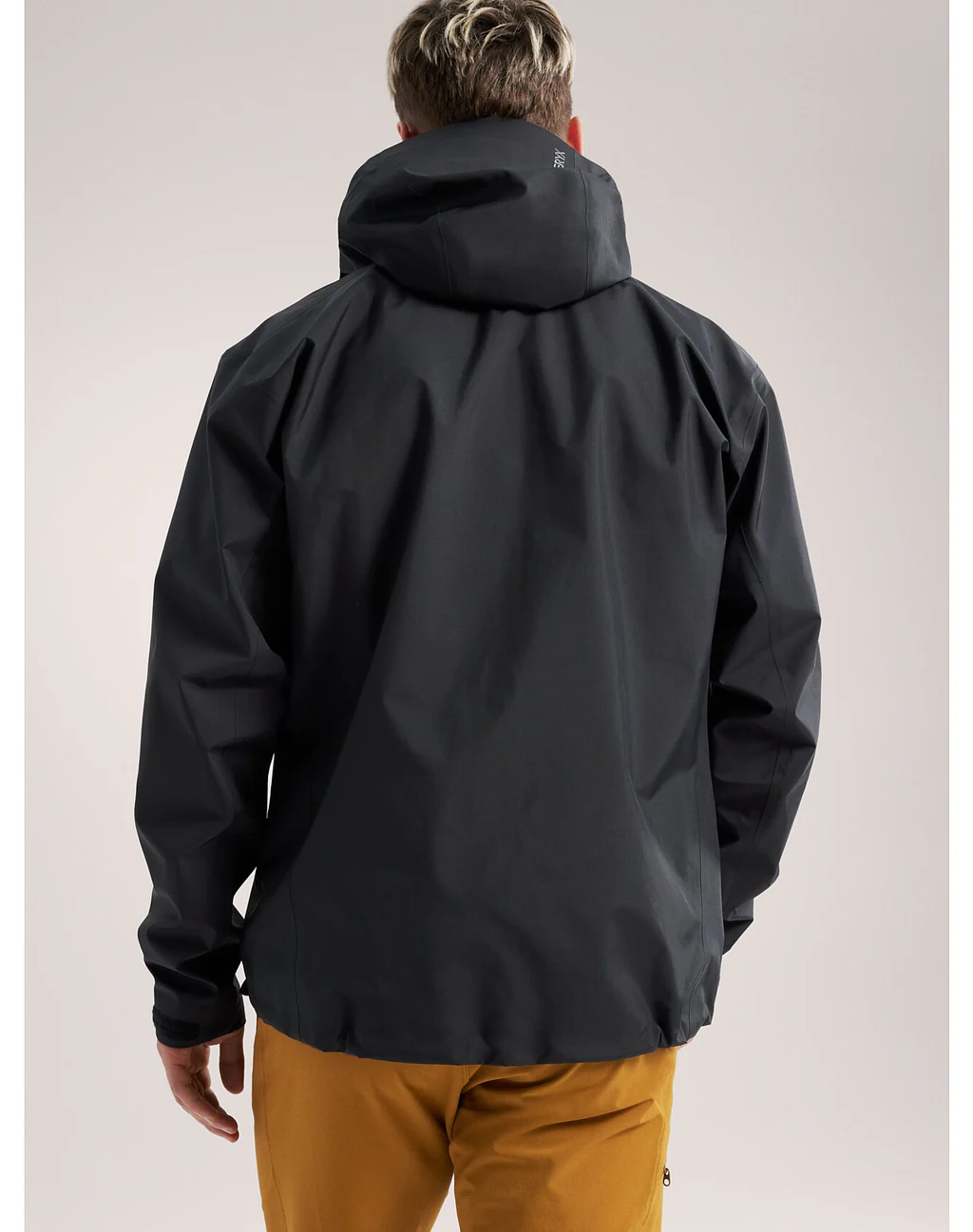 ARC’TERYX の BETA JACKET が発売