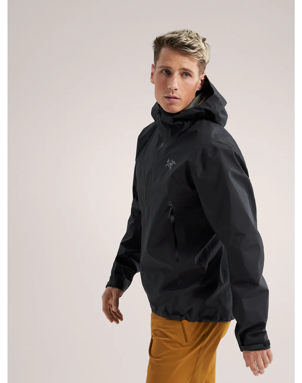 ARC’TERYX の BETA JACKET が発売