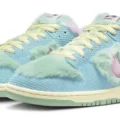 VERDY × NIKE SB DUNK LOW “VISTY” の国内抽選販売が開始