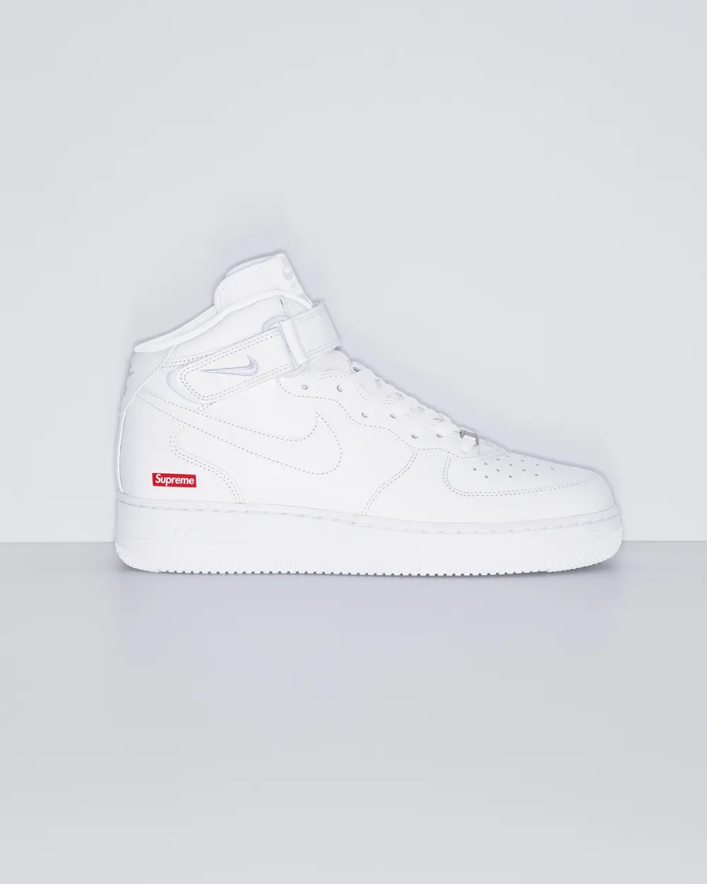 Supreme × NIKE AIR FORCE 1 MID 8月31日（土）発売