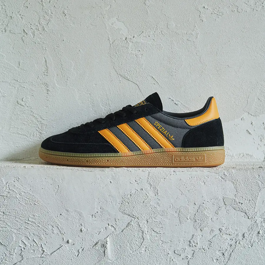 URBAN RESEARCH DOORS 別注となる adidas Originals HANDBALL SPEZIAL が発売