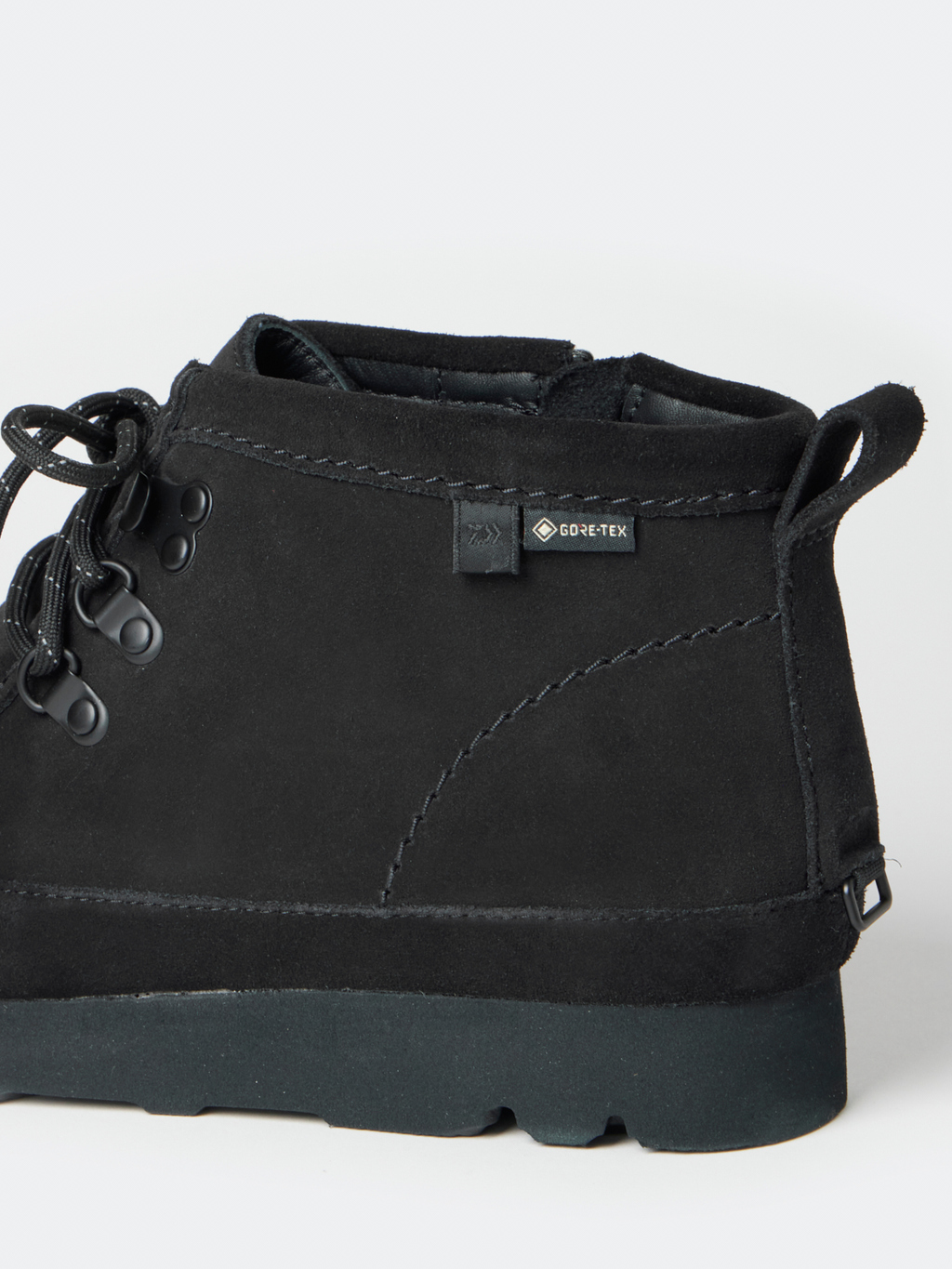 DAIWA PIER39 と Clarks Originals の初コラボシューズ WALABEE GORE-TEX®