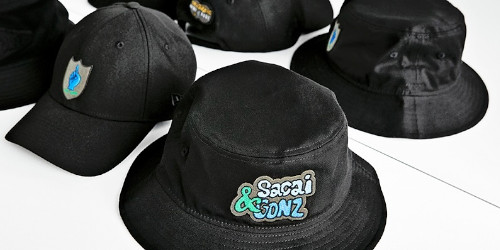 sacai × New era® のコラボヘッドウェアが登場