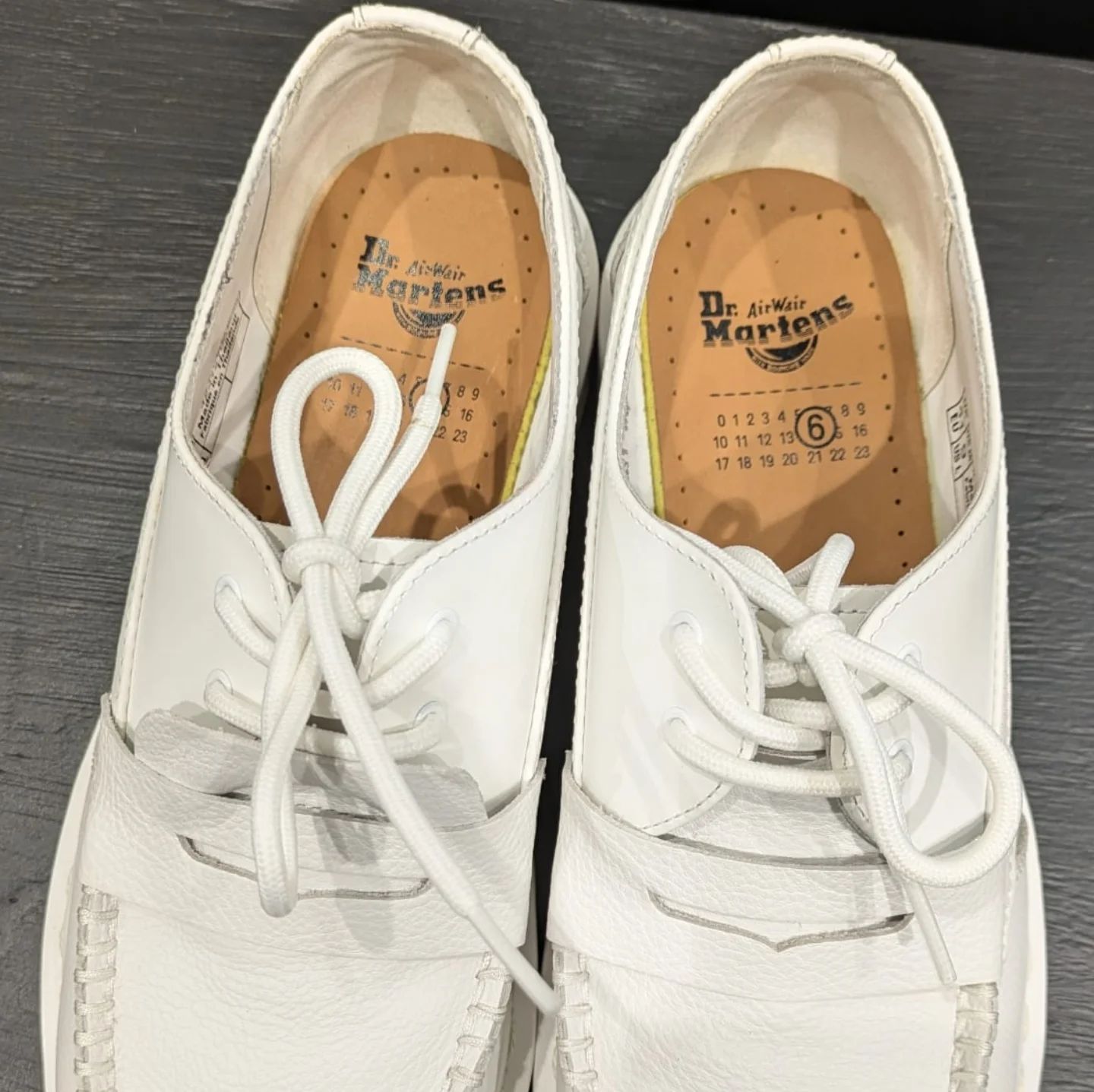 MM6 Maison Margiela × Dr. Martens のコラボローファーが公開