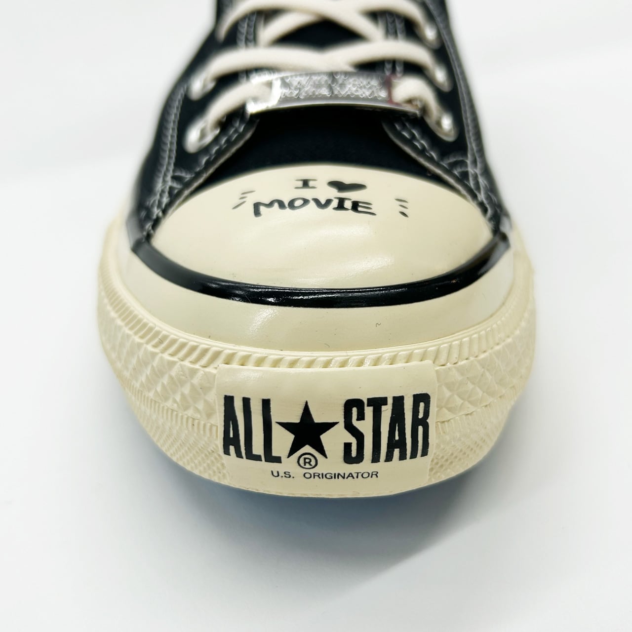 DAIRIKU × CONVERSE のコラボ ALLSTAR が登場登場