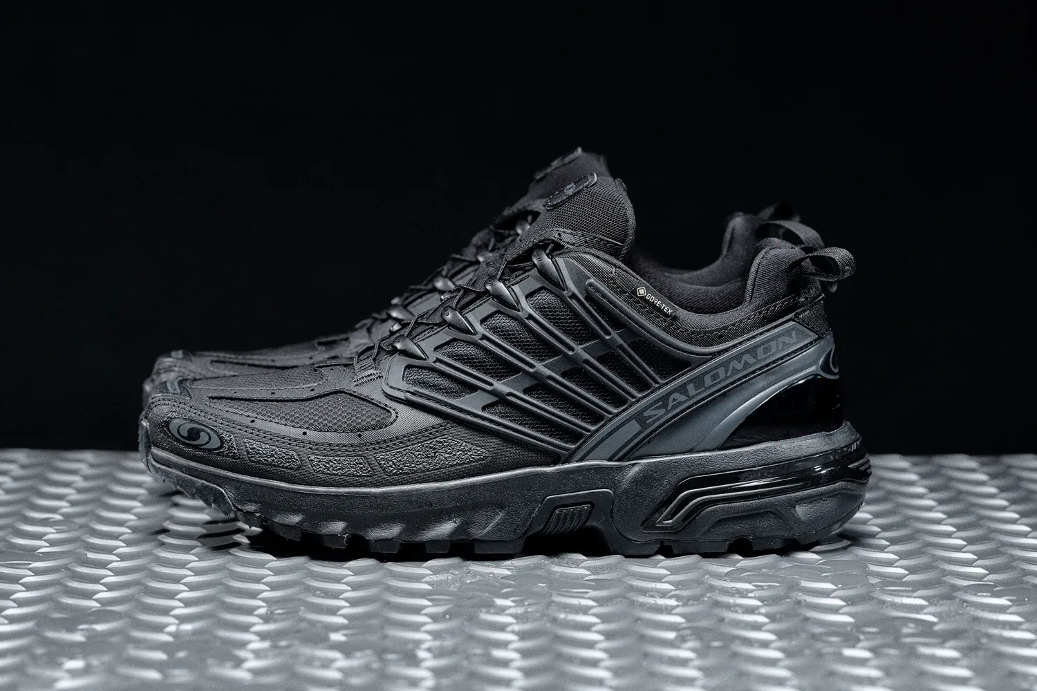 SALOMON ACS PRO GORE-TEX® “Black” 9月14日(土)0:00～発売