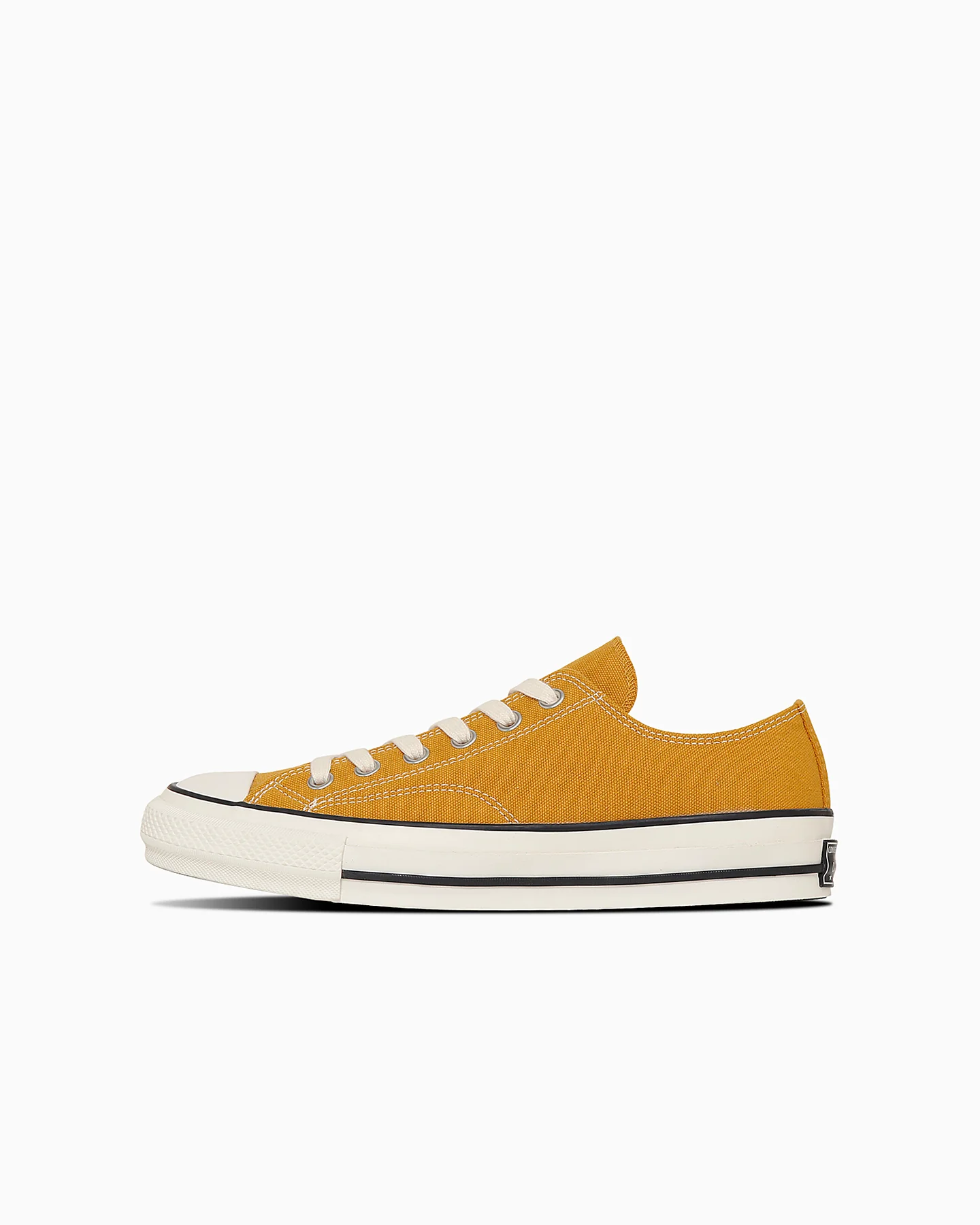 CONVERSE ADDICT より CHUCK TAYLOR CANVAS OX “Gold” が登場