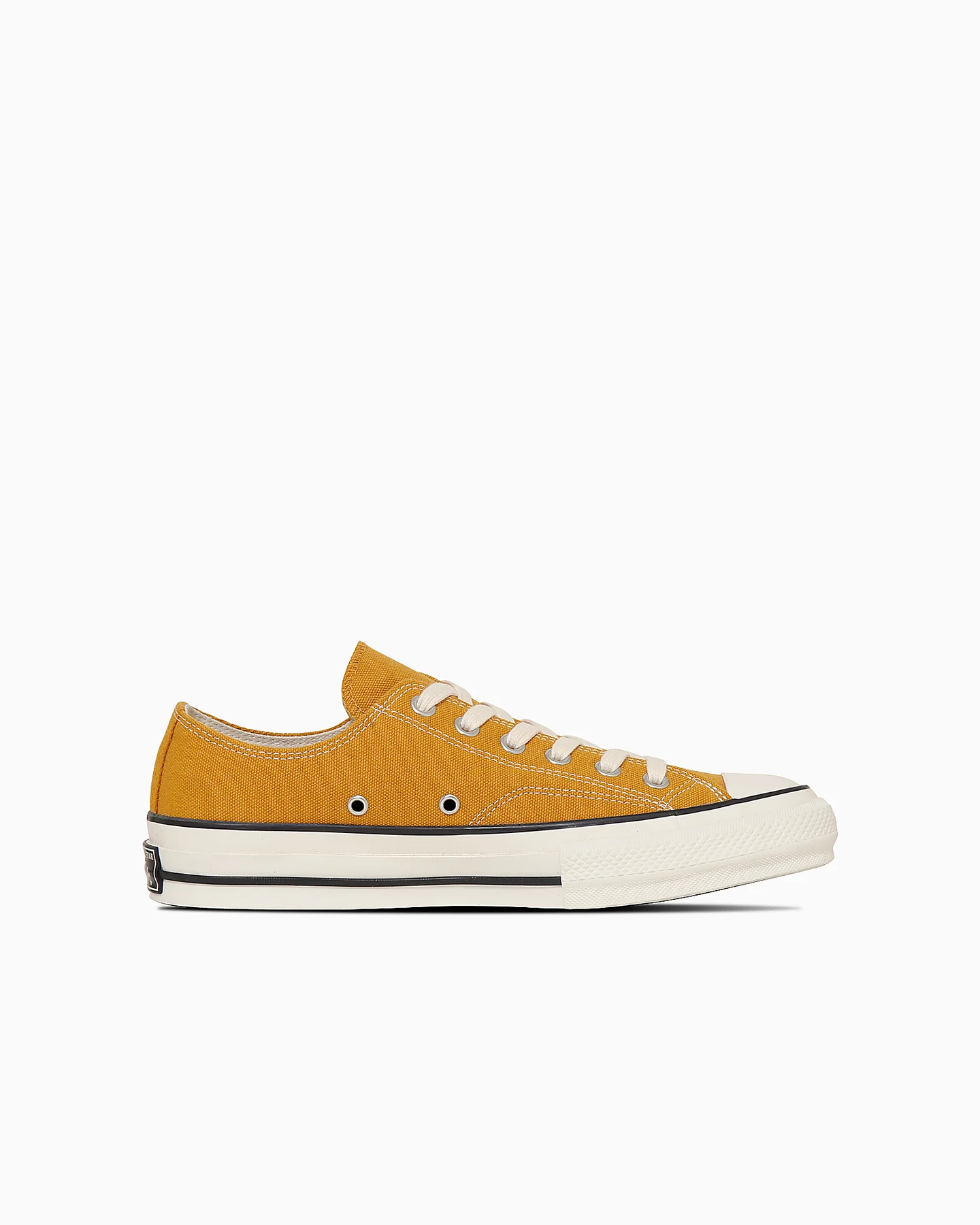 CONVERSE ADDICT より CHUCK TAYLOR CANVAS OX “Gold” が登場