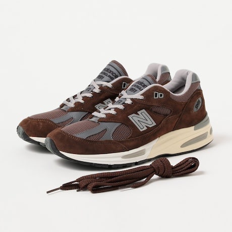 BEAMS PLUS × New Balance 991v2 が公式オンラインにて発売