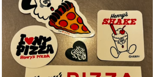 VERDY のピザショップ Henry’s PIZZA からニューステッカーが登場