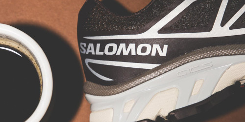 BEAM が SALOMON に別注をかけた XT-6 が登場