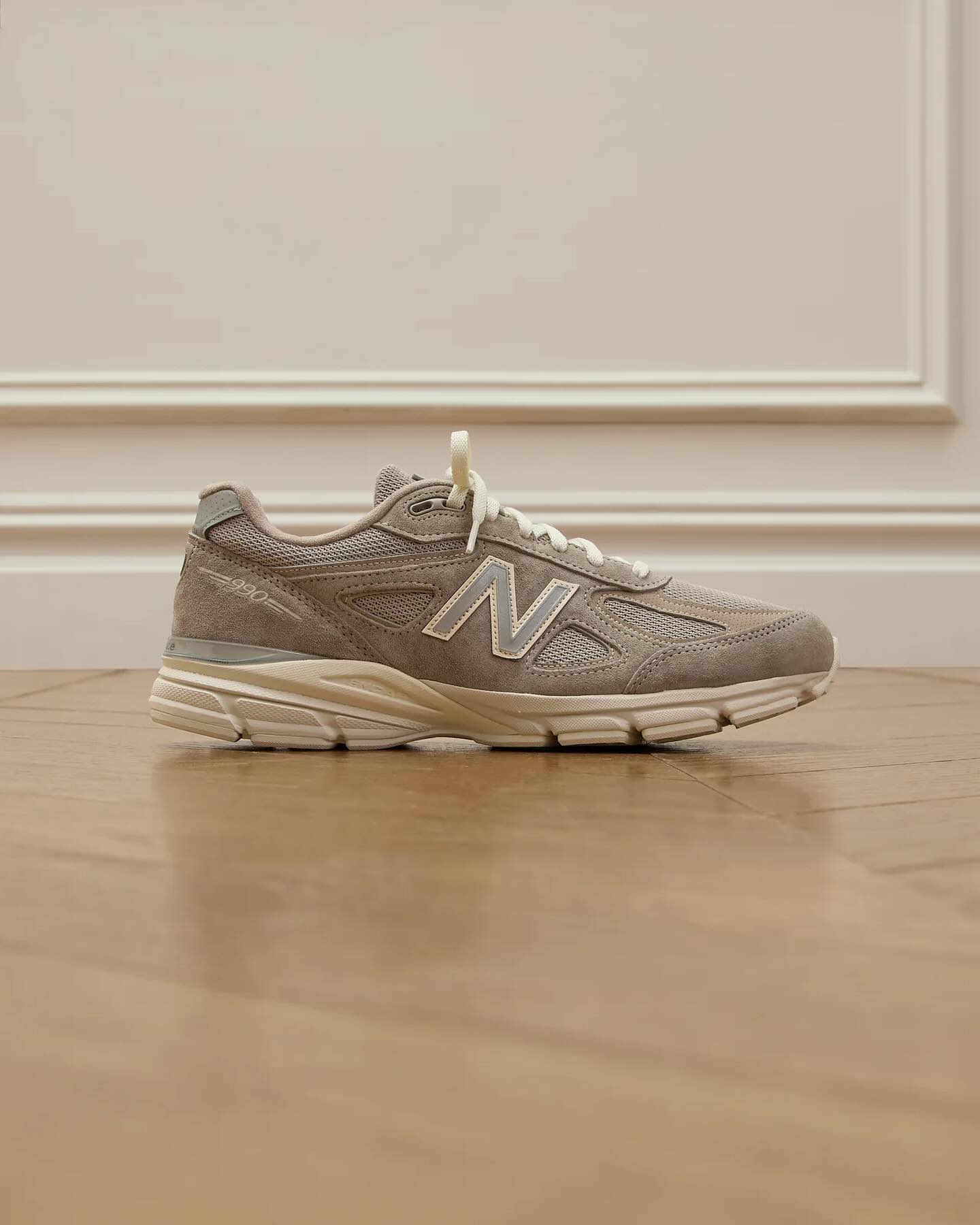 KITH × New Balance 990v4 & 1000 のWEB抽選方法が発表