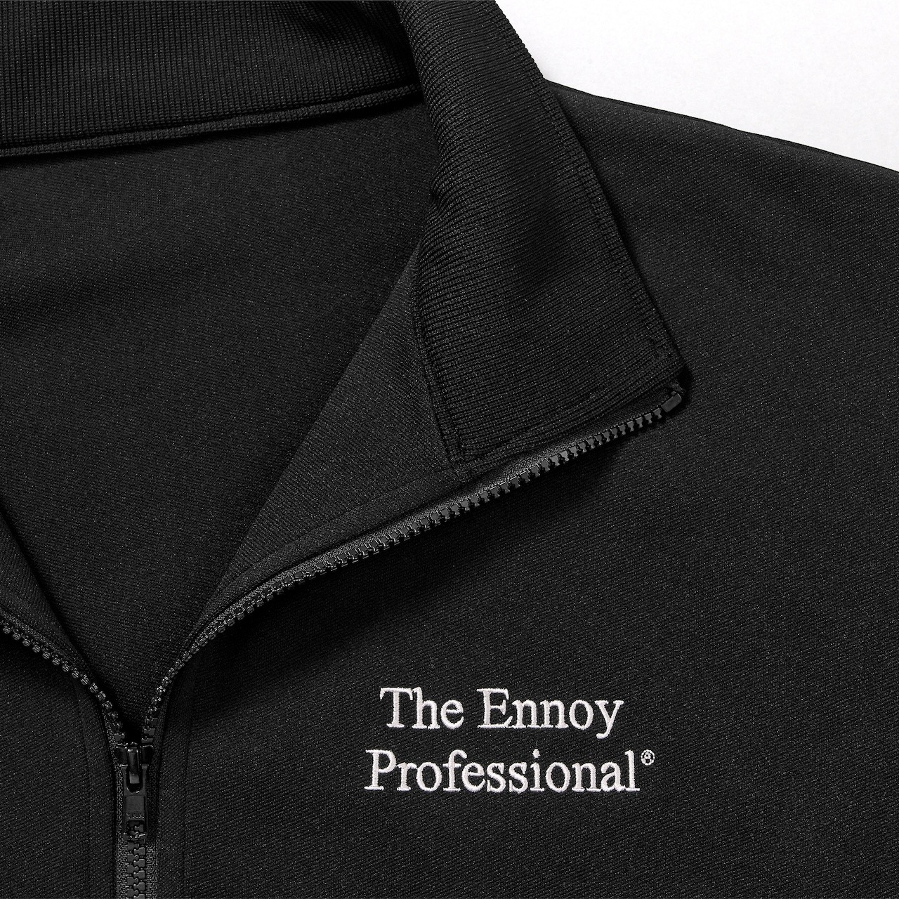 ENNOY が TRACK SUIT のWEB抽選を開始