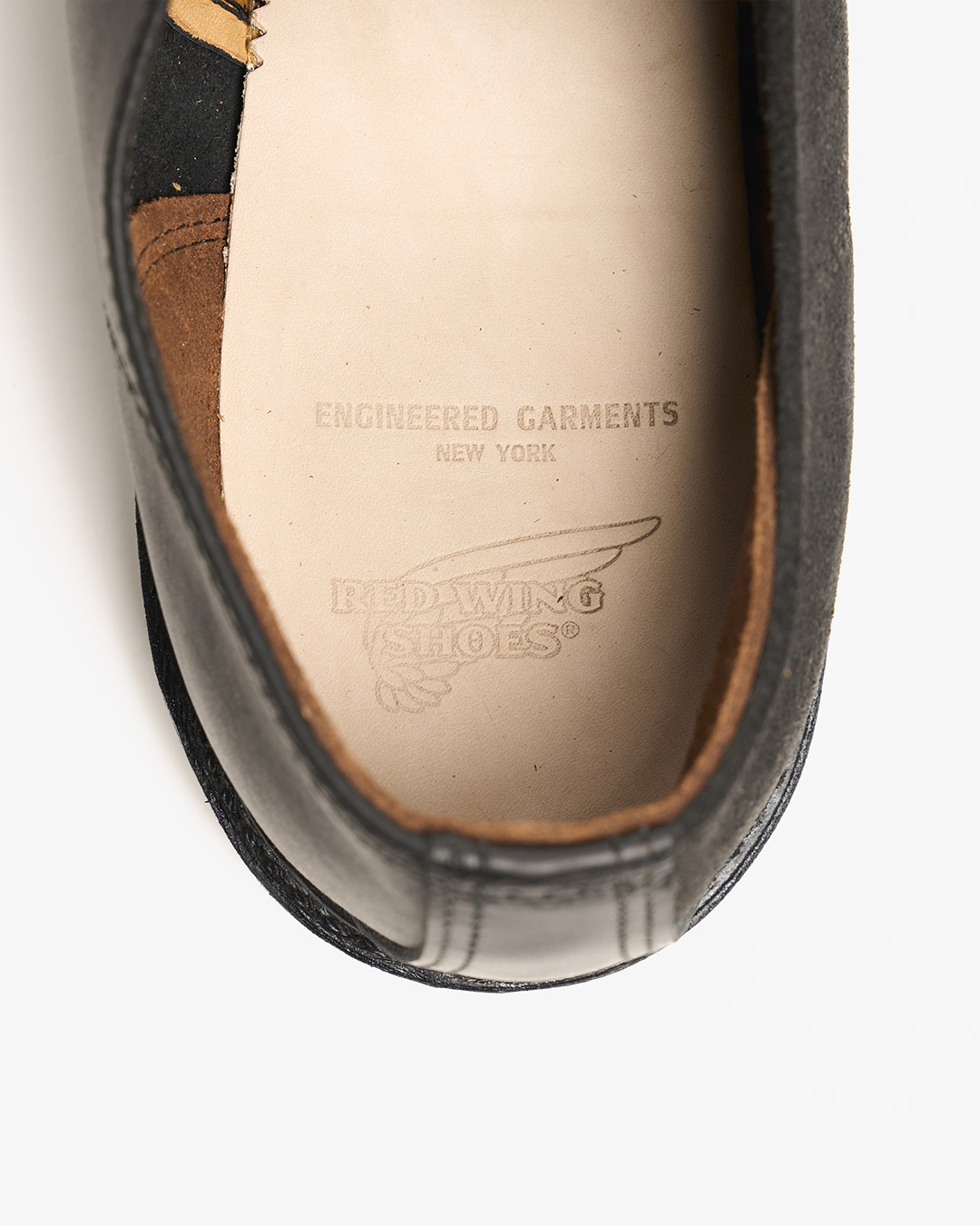 ENGINEERED GARMENTS × RED WING の初コラボシューズが登場